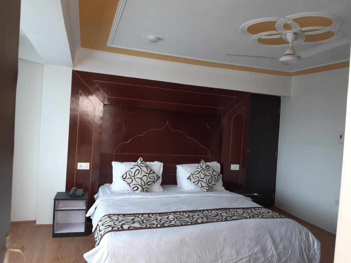 Hotel D Indian Kargil Zewnętrze zdjęcie