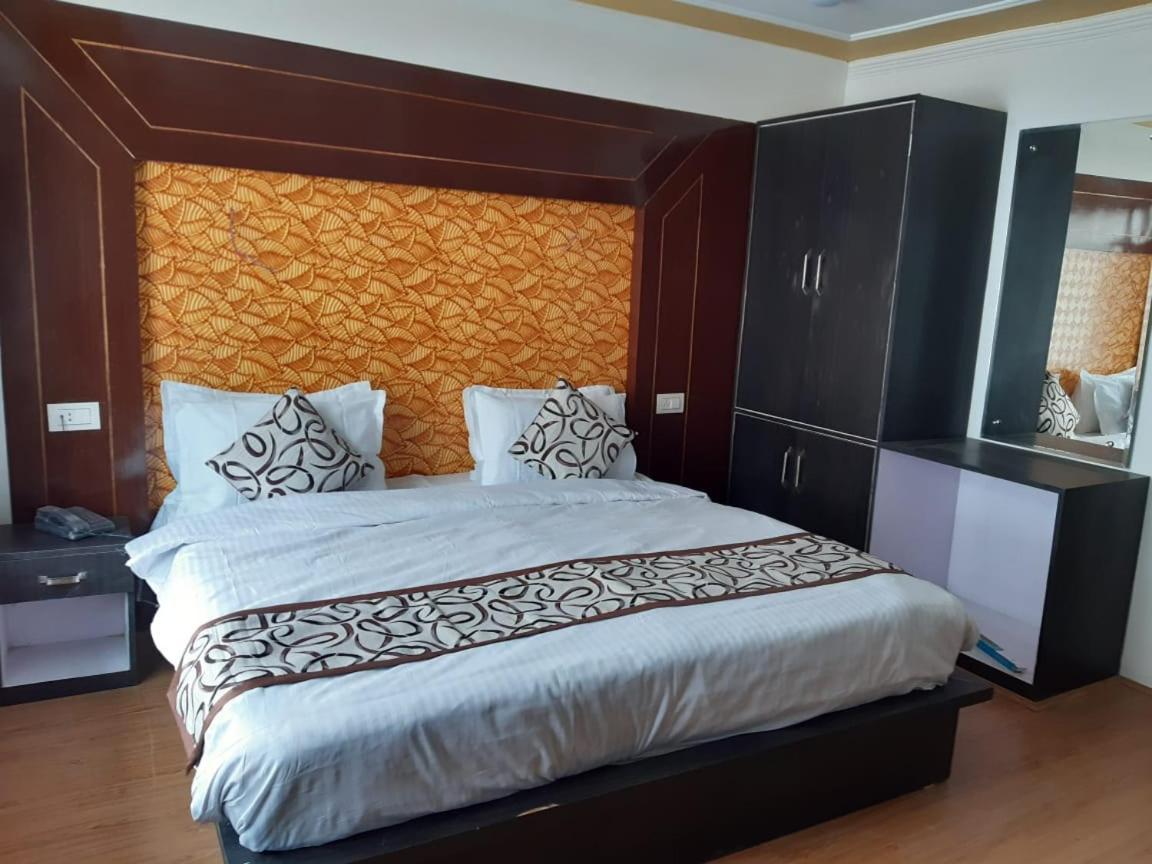 Hotel D Indian Kargil Zewnętrze zdjęcie