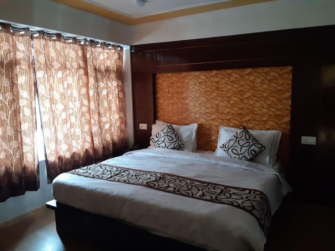 Hotel D Indian Kargil Zewnętrze zdjęcie